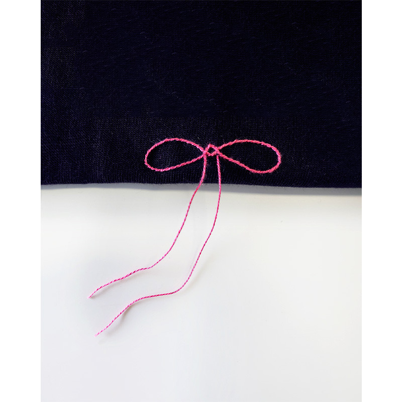 Felpa con cappuccio fiocco